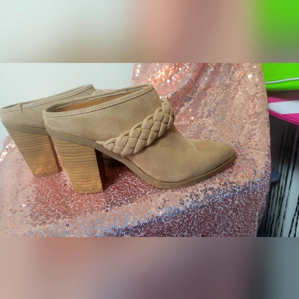 Universal Thread women's size 9 slip in heeled boot nwot - Picture 2 of 4